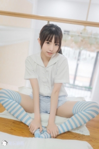 [兔玩]VOL.049 蓝白条纹袜 [42P-161MB]