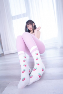 神楽坂真冬 - NO.106 草莓蜜桃[75P-142.77MB]