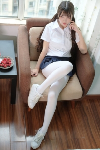 [森萝财团] X-034 JK白si清纯小妹 [83P1V-1.92GB]