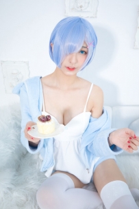 神楽坂真冬 VOL.005 蕾姆 Milk by blue [150P-313MB]